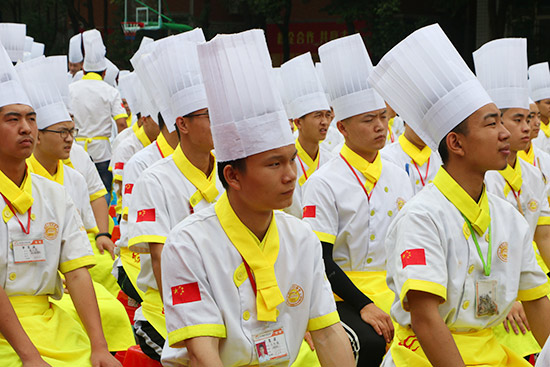 老师开讲丨老师炫技显身手，现场演绎高超技能！