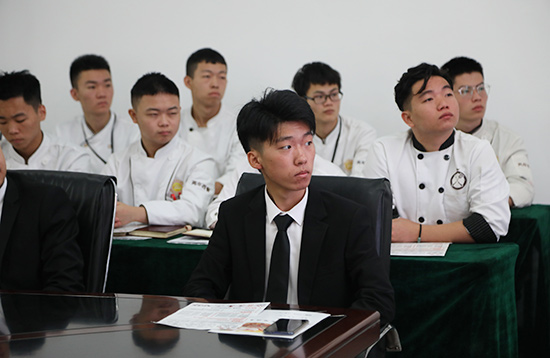 就业无忧丨企业专场招聘独属于你！