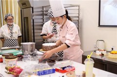 <b>女生学西点好找工作吗？</b>