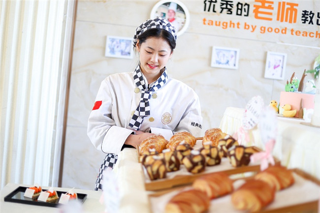 什么专业适合女生学，女生学什么技术发展前景好？