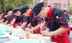 学厨师多久能出师？