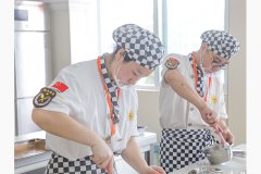 初中毕业学西点有前途吗？