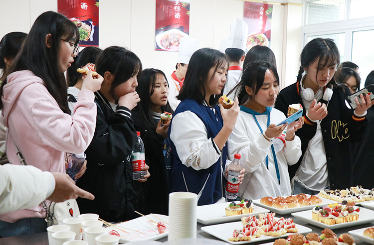 小吃品鉴会