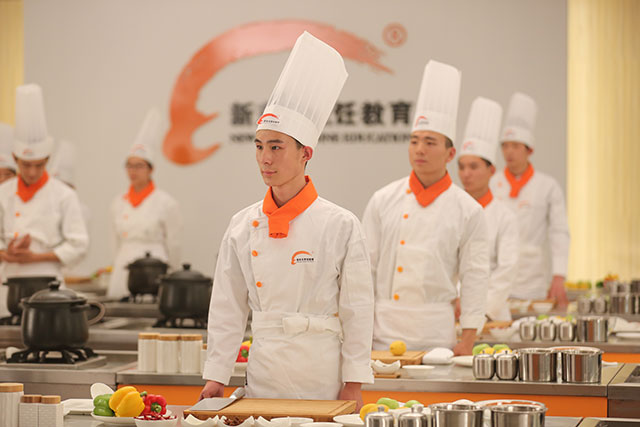 初、高中生学厨师有什么优势？