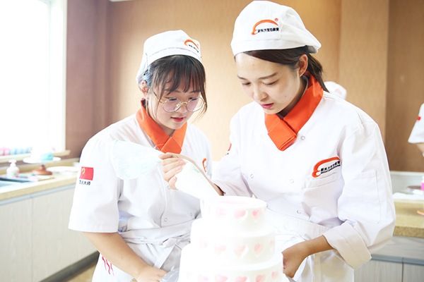 业余学做饭去哪里?业余学厨师培训班