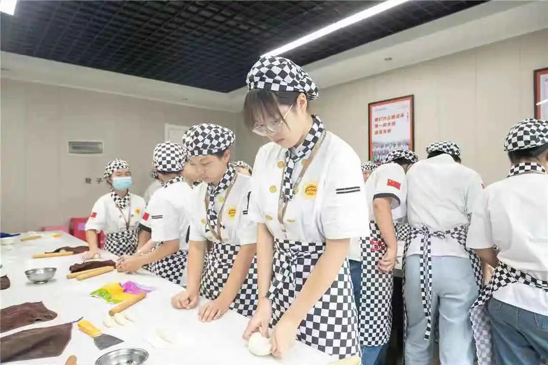 学西点适合什么年纪